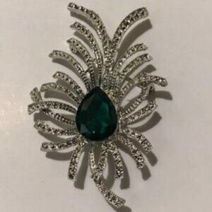 Hijab Pin Fashion Brooch Hollywood Vintage Style Emerald GREEN Holiday Jewelry